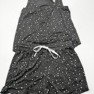 Jenni Women's White and Grey Pajamas